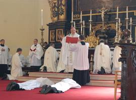 Diecézní biskup Mons. Jan Baxant vysvětil dva nové jáhny